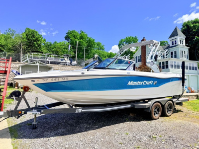 2020 Mastercraft XT Series