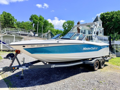 2020 Mastercraft XT Series