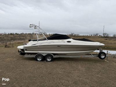 2006 Sea Ray 240 Sundeck