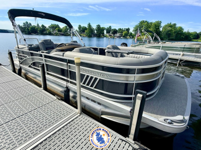 2023 Bennington LX Series 23
