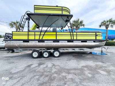 2024 Custom Craft 29 Double Decker