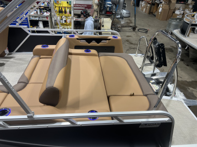 2026 Tahoe 2026 Tahoe LTZ 300HP VRB Windshield Swingback