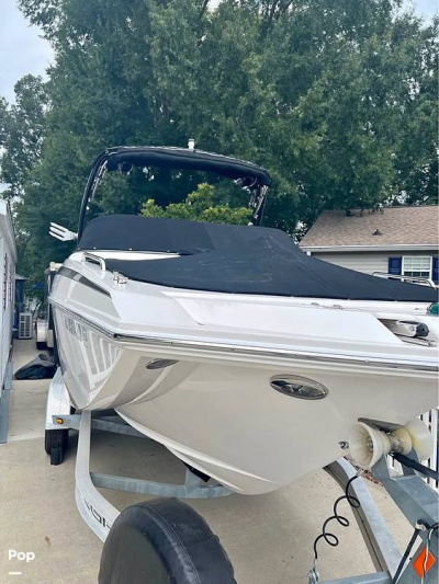 2014 Regal 24 Fasdeck RX