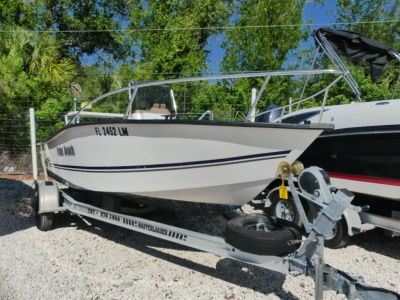 2001 Palm Beach Whitecap 173