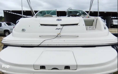 2005 Sea Ray 240 Sundeck