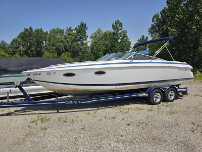 2003 Cobalt 263 CUDDY