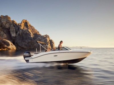 2021 Sea Ray SPX 190 Outboard