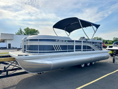 2021 Bennington LX Series 23