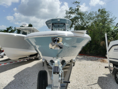 2025 Sea Hunt Escape 28