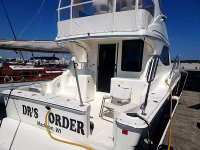2004 Silverton 38 CONVERTIBLE