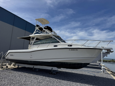2015 Boston Whaler Conquest®