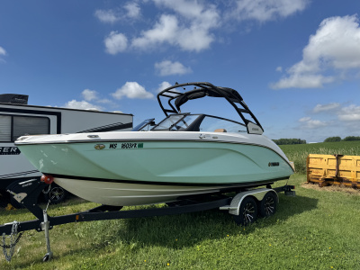 2024 Yamaha 222SE