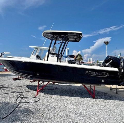 2024 Robalo Cayman