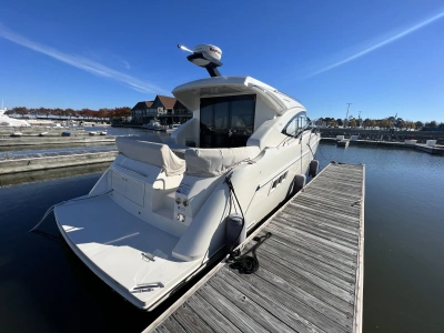 2018 Carver C37