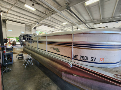 2005 Harris 220 Super Sunliner