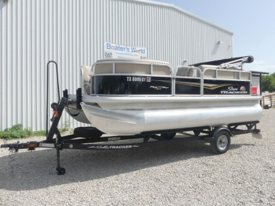2024 Sun Tracker Party Barge® 16 DLX