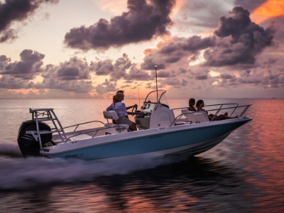 2018 Boston Whaler 210 Dauntless