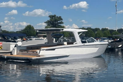 2025 Aviara AV36