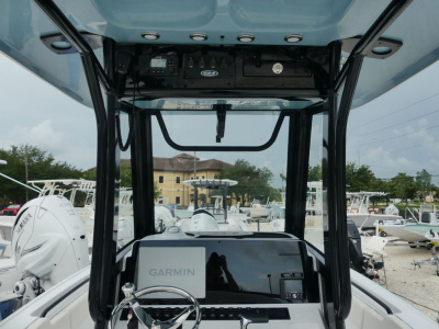 2026 Sea Hunt Ultra 245SE
