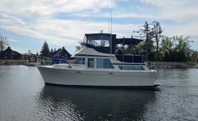 1985 Tollycraft 34 Sundeck Motor Yacht