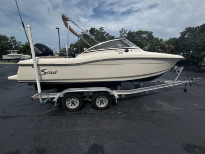 2022 Scout 210 Dorado
