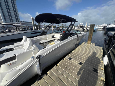 2025 Sea Ray SDX 290