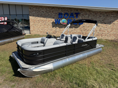 2026 Bentley Legacy 220 Navigator Quad Lounge & Honda 4-Stroke EFI