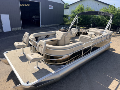 2012 SunChaser 22 Fish 'N Cruise & 50HP Yamaha 4Stroke