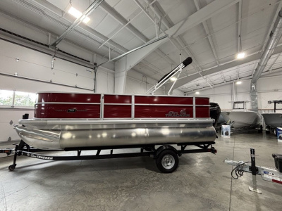 2026 Sun Tracker Party Barge® 18 DLX