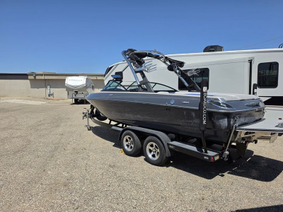 2011 Malibu 21 VLX