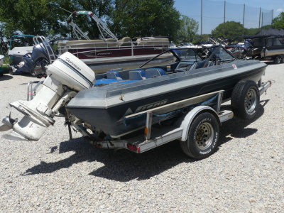 1987 Nitro Bass Boat