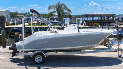 2027 Stingray 17 CC