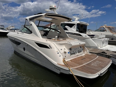 2018 Sea Ray 350 SUNDANCER