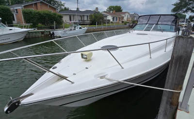 2000 Wellcraft 45 Excalibur