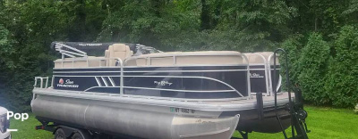 2021 Sun Tracker Party Barge 22 RFDLX