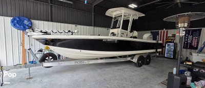 2023 Robalo 246 Cayman