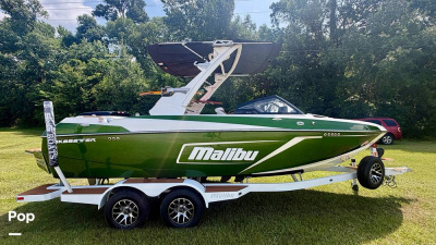 2021 Malibu 22 LSV