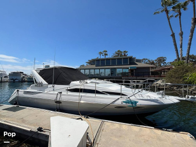 1990 Bayliner 3555 Avanti