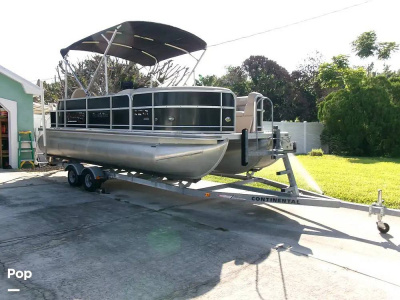 2016 South Bay 520CR Tritoon Salt Water Series
