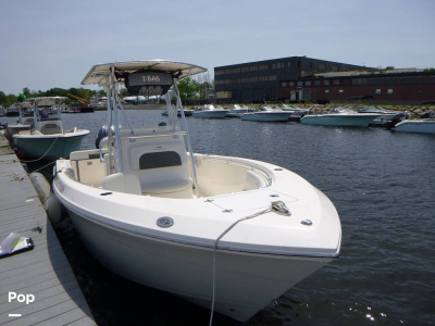 2022 Cobia 237 CC