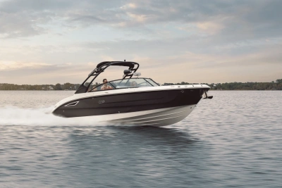 2026 Sea Ray SDX 270