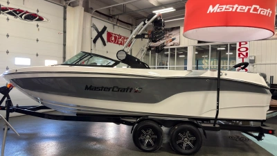 2024 Mastercraft XT25