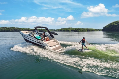2026 Sea Ray SDX 230 Surf