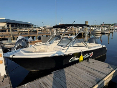 2014 Sea Hunt Escape 234 LE