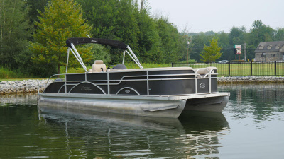 2015 Hampton 2485