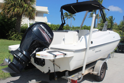 2018 Bayliner 210 Deck Boat