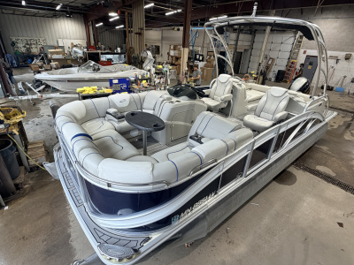 2017 Sylvan S3 Rear Lounge with Sport Tower & 150HP Yamaha SHO VMAX