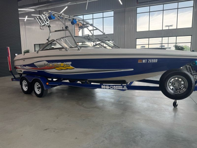 2002 Moomba Mobius