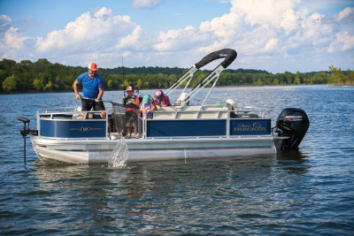 2026 Sun Tracker Bass Buggy