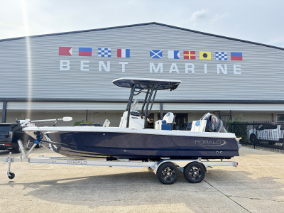 2027 Robalo 226 CAYMAN